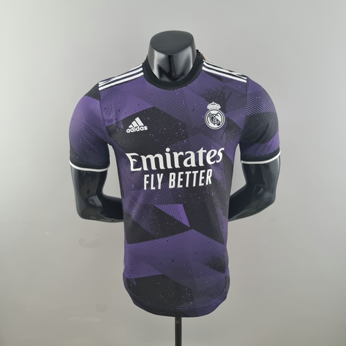 player version special edition maglia real madrid viola nero 2022-2023 uomo